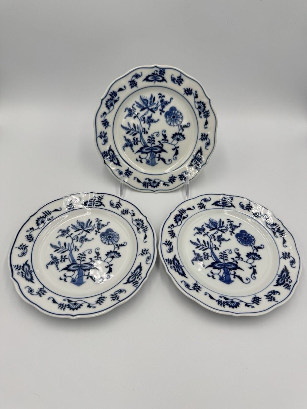 Vintage Blue Onion Blue Danube 6.75” Bread & Butter Plate - Set Of 3
